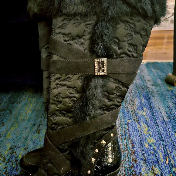 Vintage Baby Phat Black Wedge Boots with Fur Trim LIKE NEW Not a RHINESTONE GONE - Picture 2 of 8